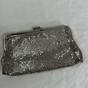 Vintage Silver Mesh Metal Snap Clutch
